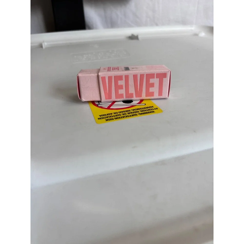 Jeffree Star Velvet Trap Lipstick Unphazed 4.0g Matte NIB